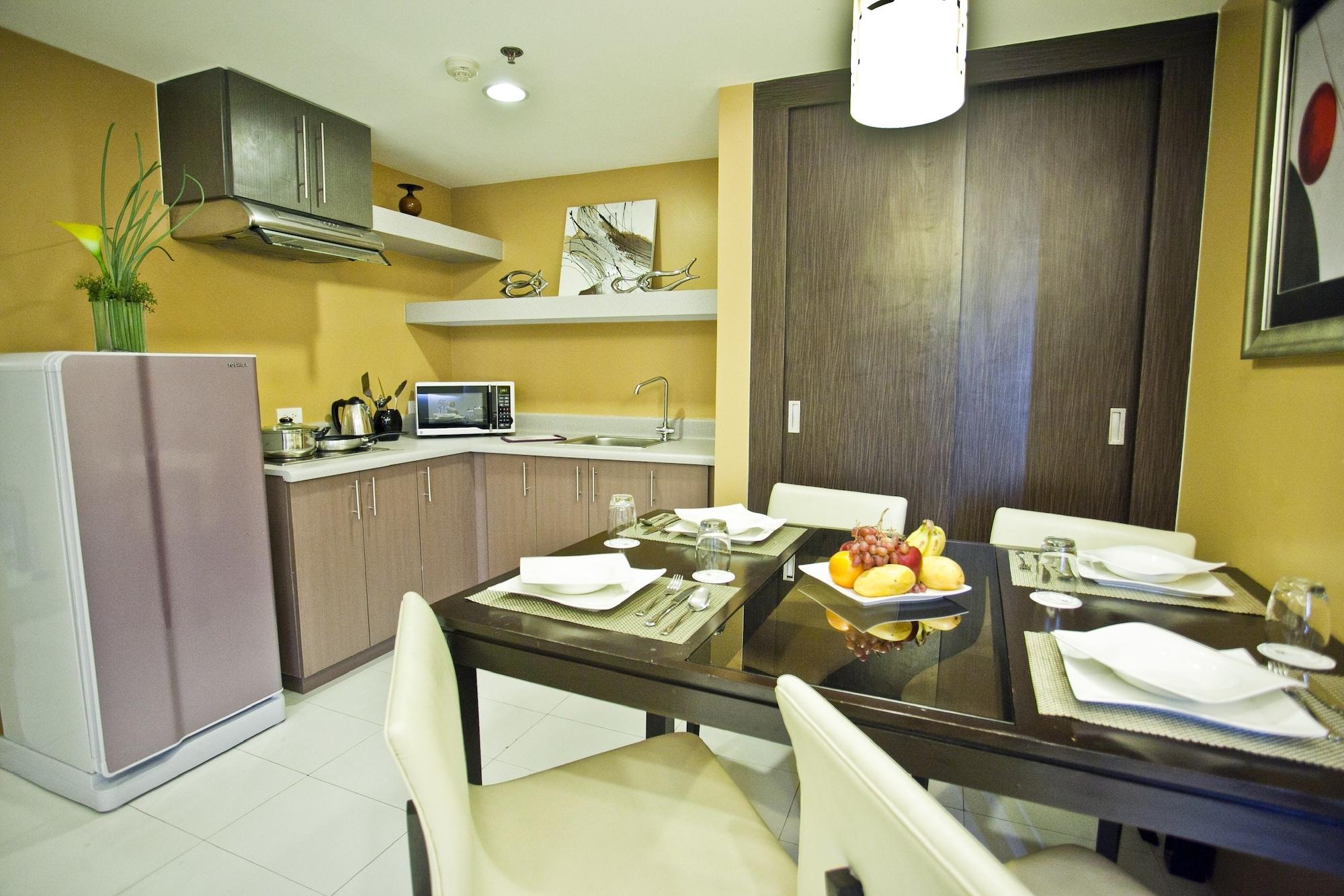The Exchange Regency Residence Hotel Managed By Hii Pasig City Zewnętrze zdjęcie