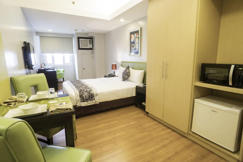 The Exchange Regency Residence Hotel Managed By Hii Pasig City Zewnętrze zdjęcie
