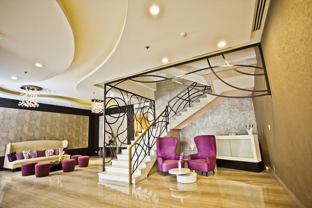 The Exchange Regency Residence Hotel Managed By Hii Pasig City Zewnętrze zdjęcie