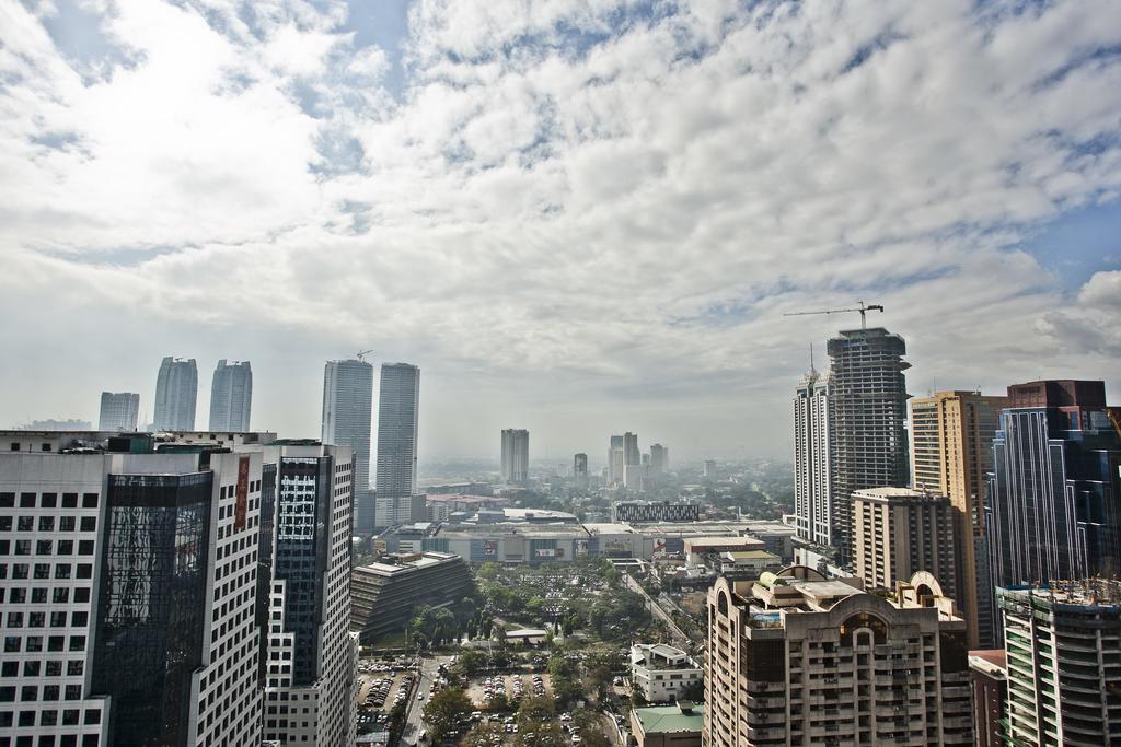 The Exchange Regency Residence Hotel Managed By Hii Pasig City Zewnętrze zdjęcie